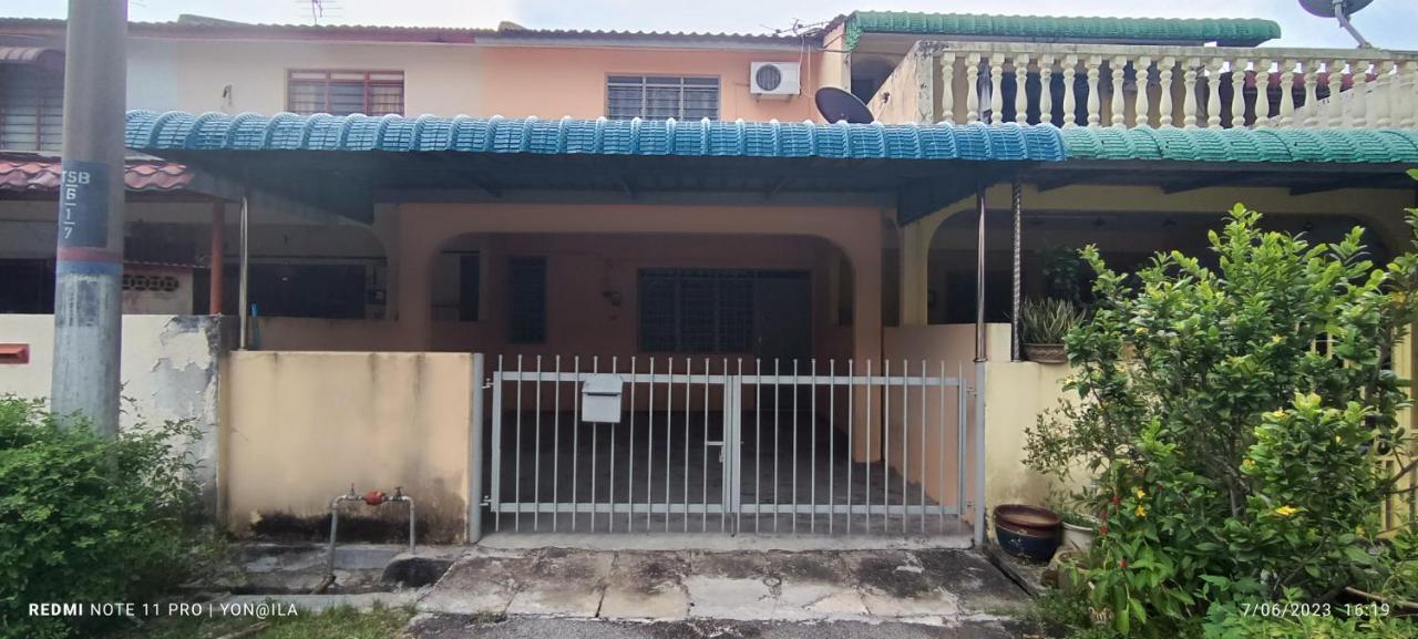 Homestay Rezeki Batu Gajah Exterior foto